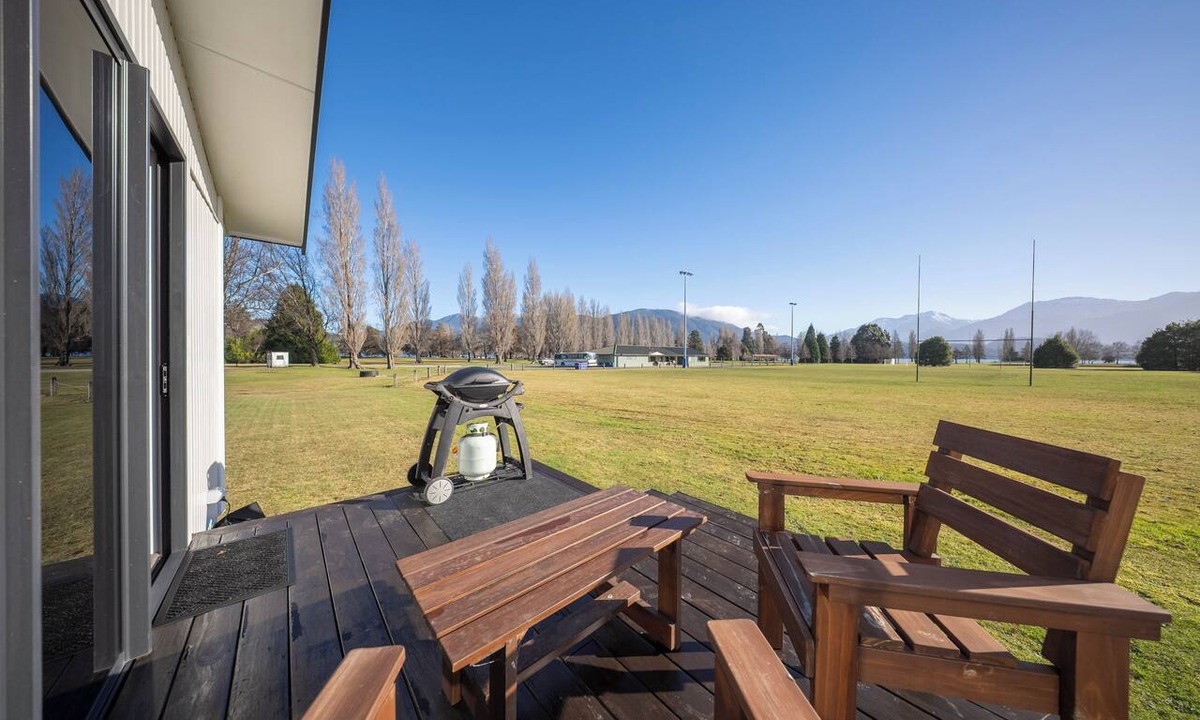 Te Anau House | Dusky Rugby Unit - Te Anau Holiday Home