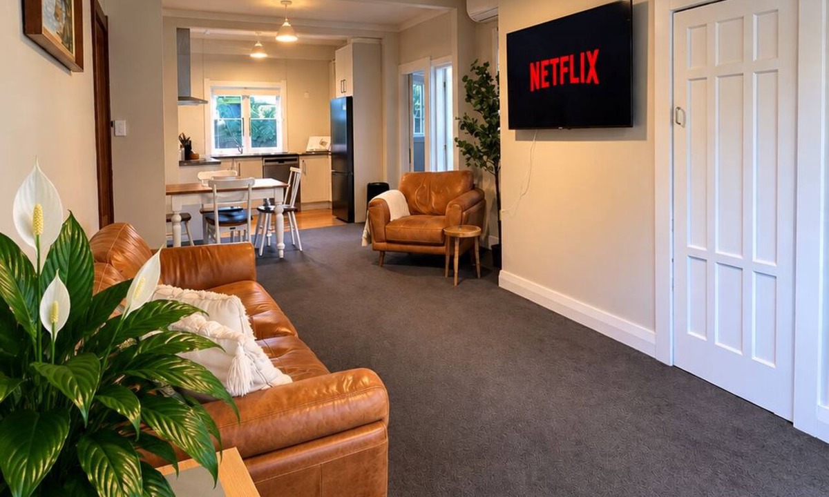 Frankton House | English Coutry Living - In The City