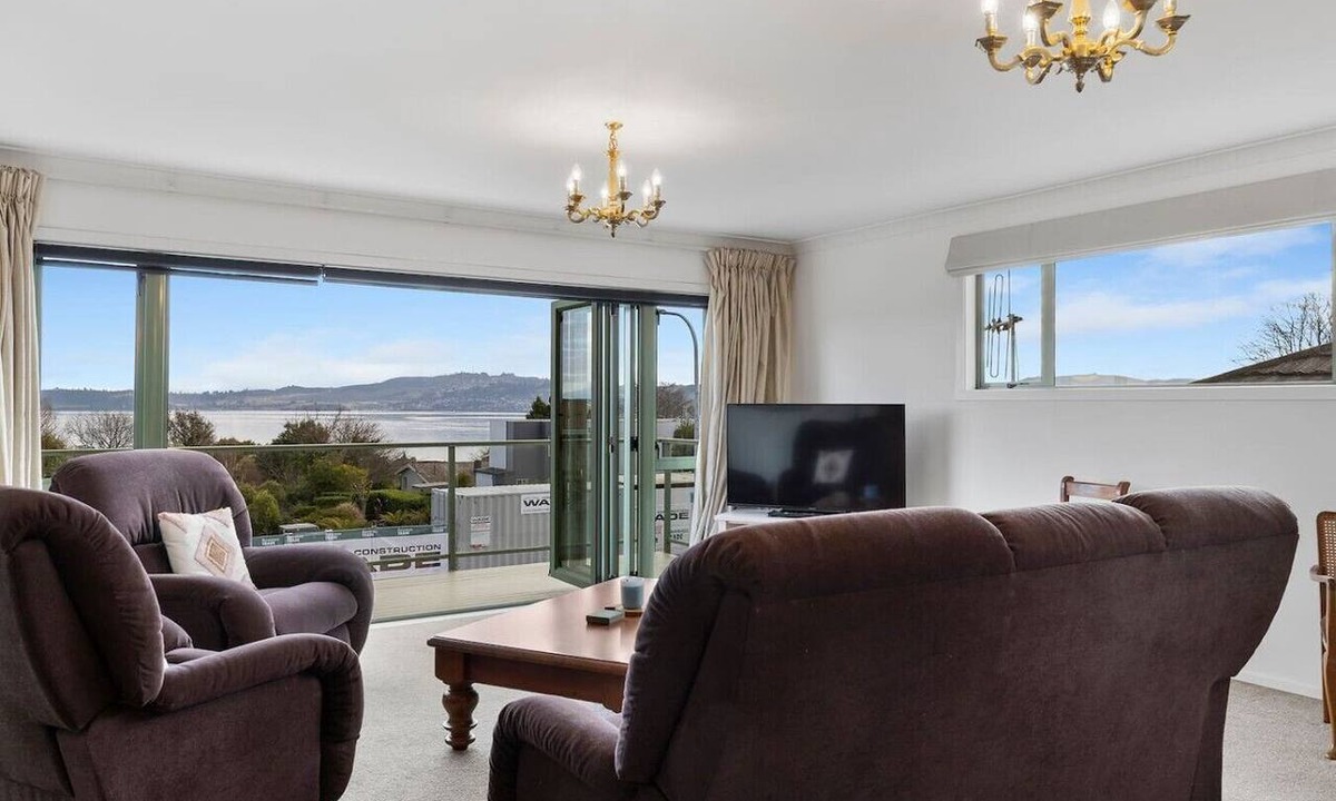 Hilltop House | Family Haven, Lake Taupō Escape