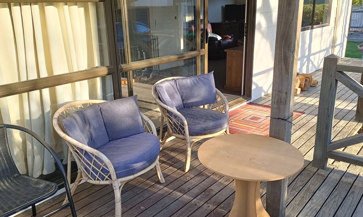 Purakaunui House | Family & pet-friendly beach bach, everything you need. 2 minutes to the beach!