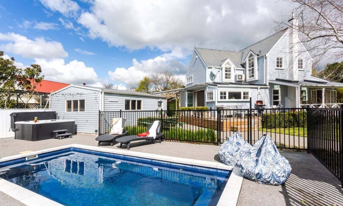 Greytown House | Fantail Cottage - Greytown