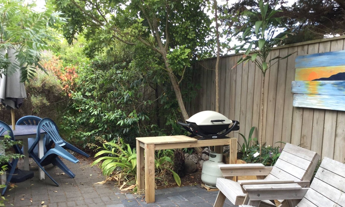 Waikanae Cottage | FOR SALE - penguin cottage / sheltered garden setting