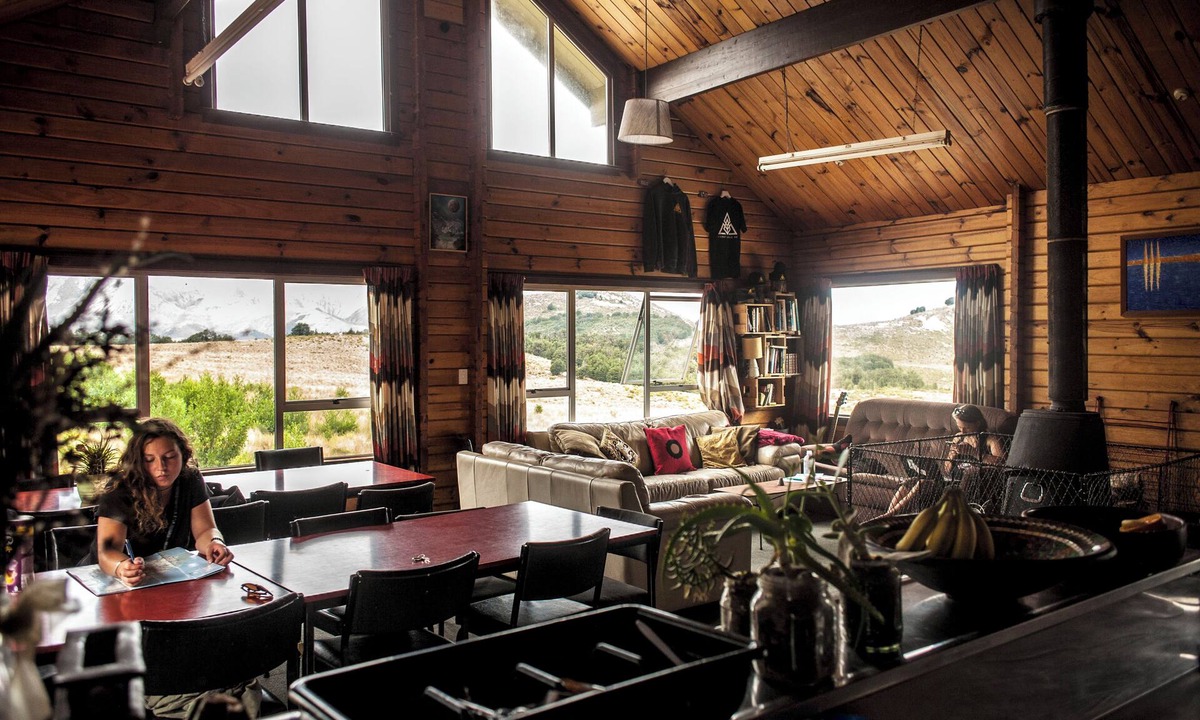Castle Hill Hostel | Forest Lodge