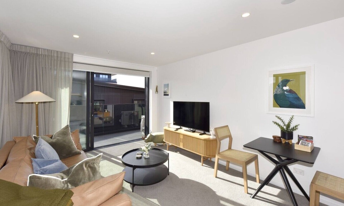 Christchurch City Centre Apartment | Free Carpark & Stylish City Apartment Near Te Kaha