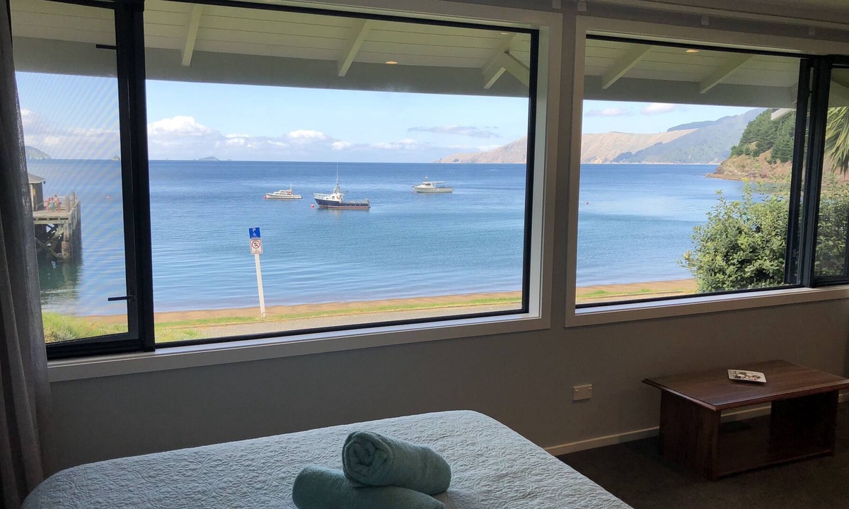 French Pass Bed & Breakfast | French Pass Beachfront Villas