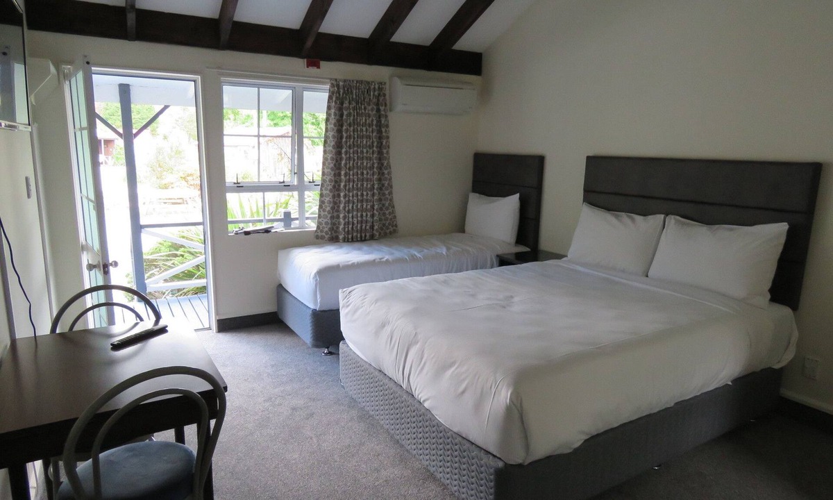 Taupo Hotel | Grandeur Thermal Spa Resort