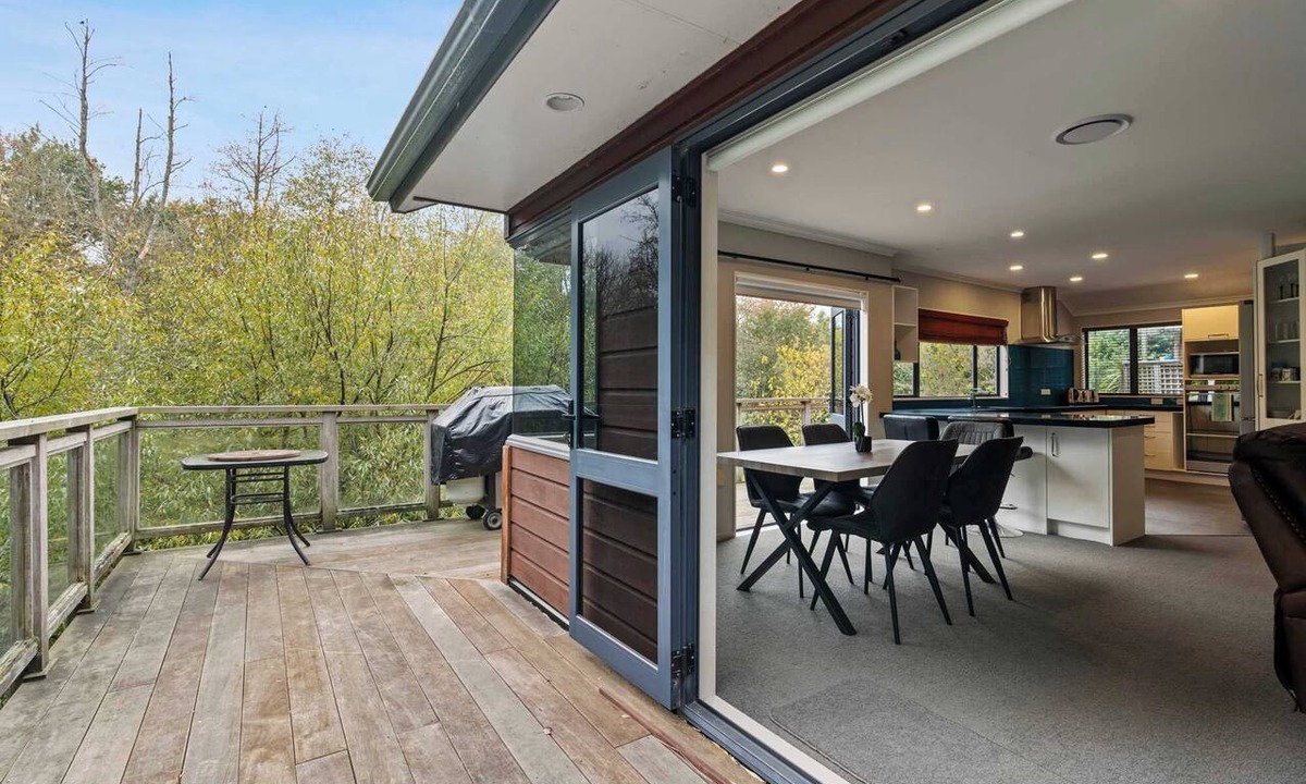 Hamilton House | Hamilton Hideout