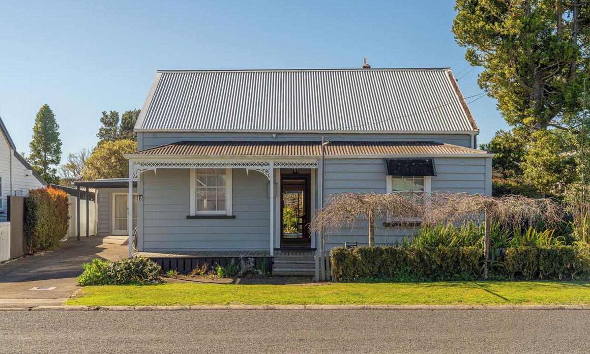 Whitianga House | Hannan House - Whitianga Holiday Home