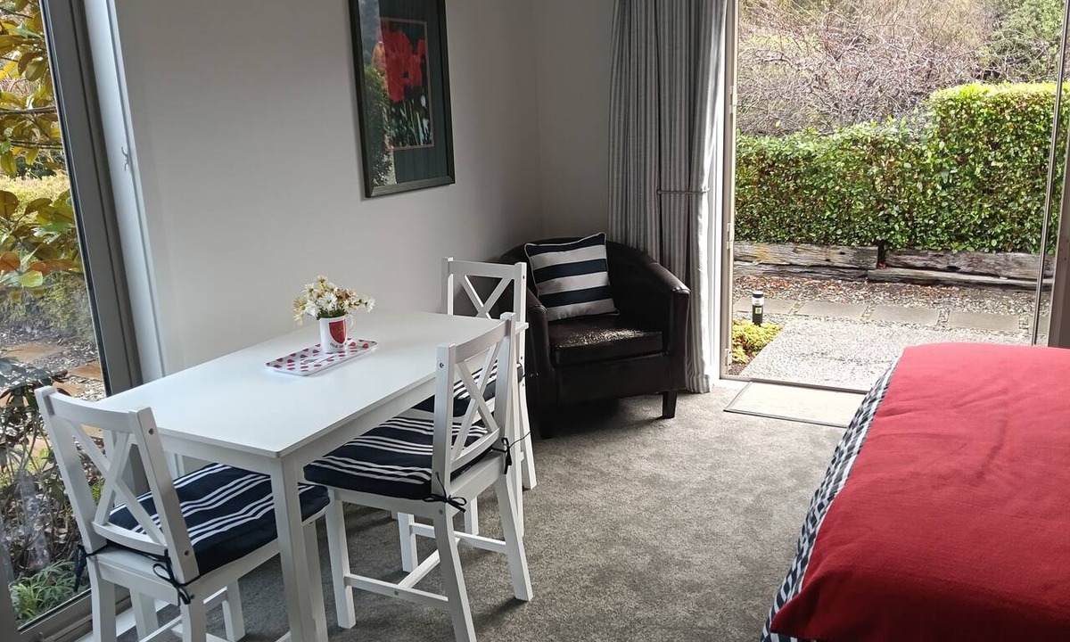 Wanaka Cottage | Hawea River Retreat. Magnificent private location,walking track at our gate.