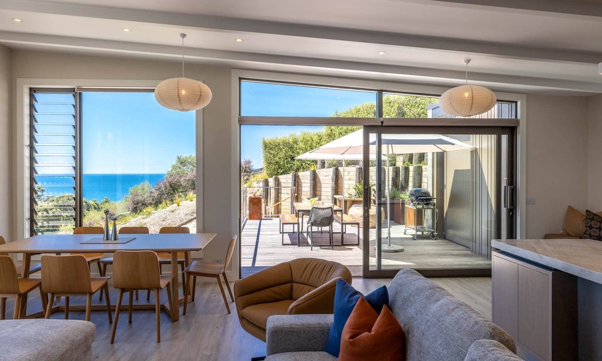 Onetangi House | HERON RIDGE | Coast & Country | WINTER DEAL