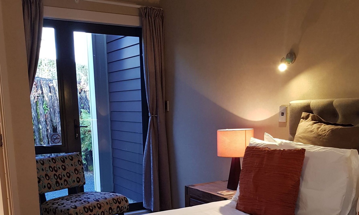 New Plymouth Bed & Breakfast | Heta Bed and Breakfast