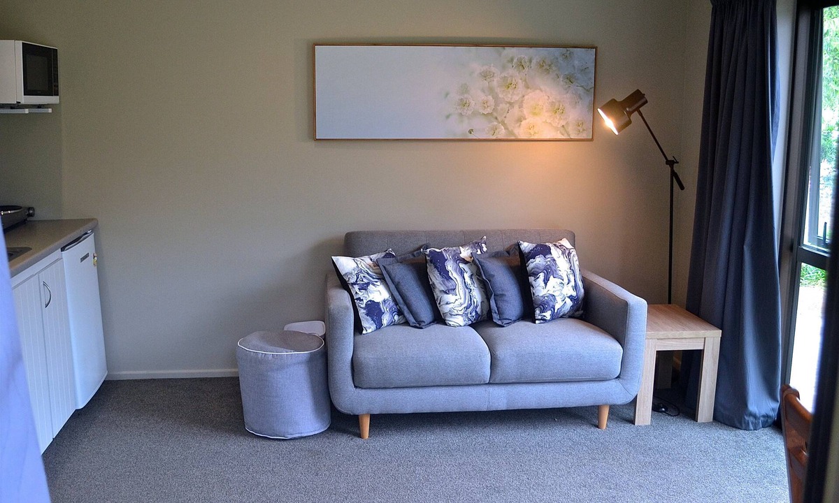 Oamaru Cabin | Highlands on Homestead -Tranquil rural property only minutes from town
