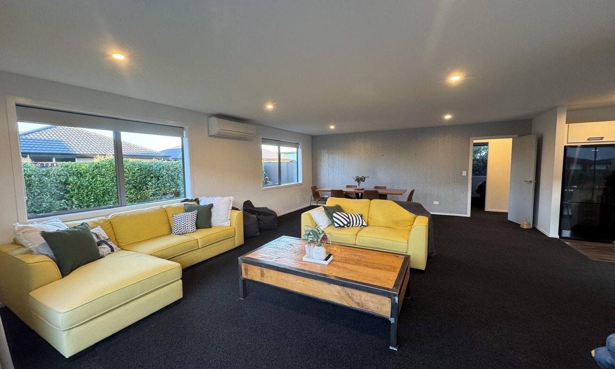 Te Anau House | Homely vibe, 200m walk to Lake