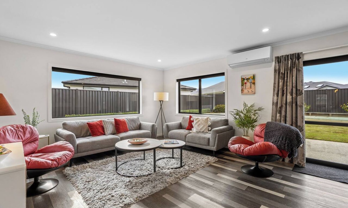 Lowburn House | Hosking Haven - Cromwell Holiday Home