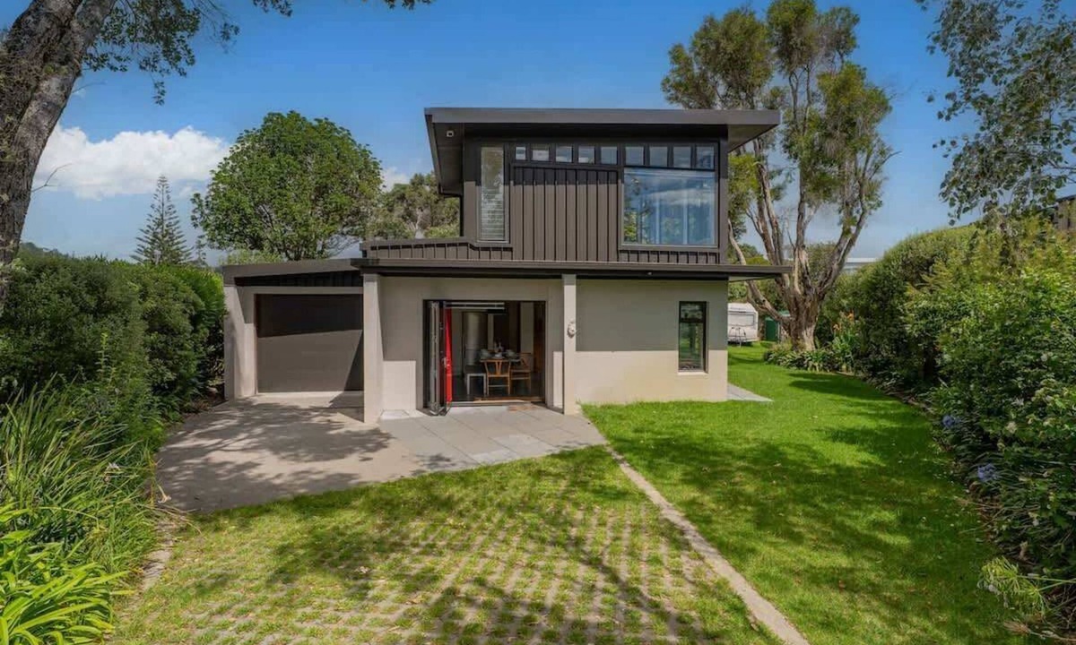 Cooks Beach House | Hosts on the Coast Beach Access Retreat