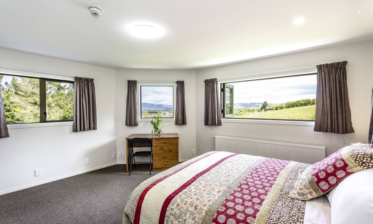 Mosgiel Bed & Breakfast | Hunters Moon