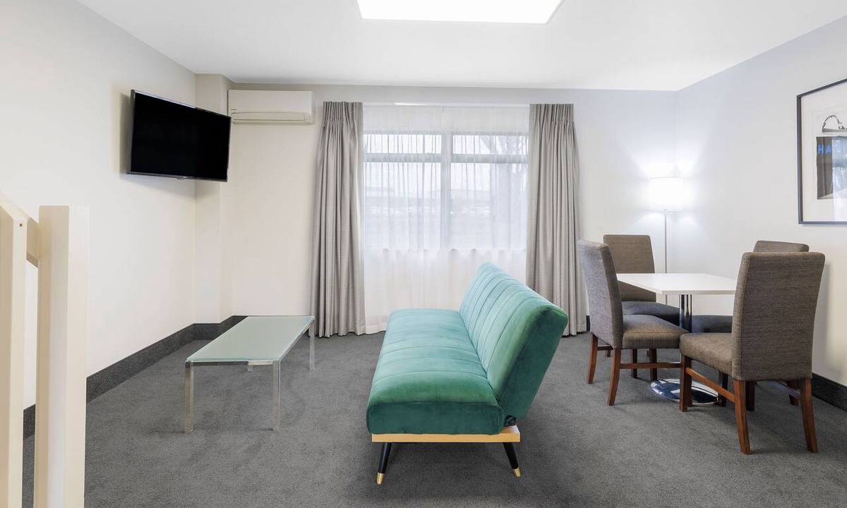 Rukuhia Hotel | JetPark Hotel Hamilton Airport