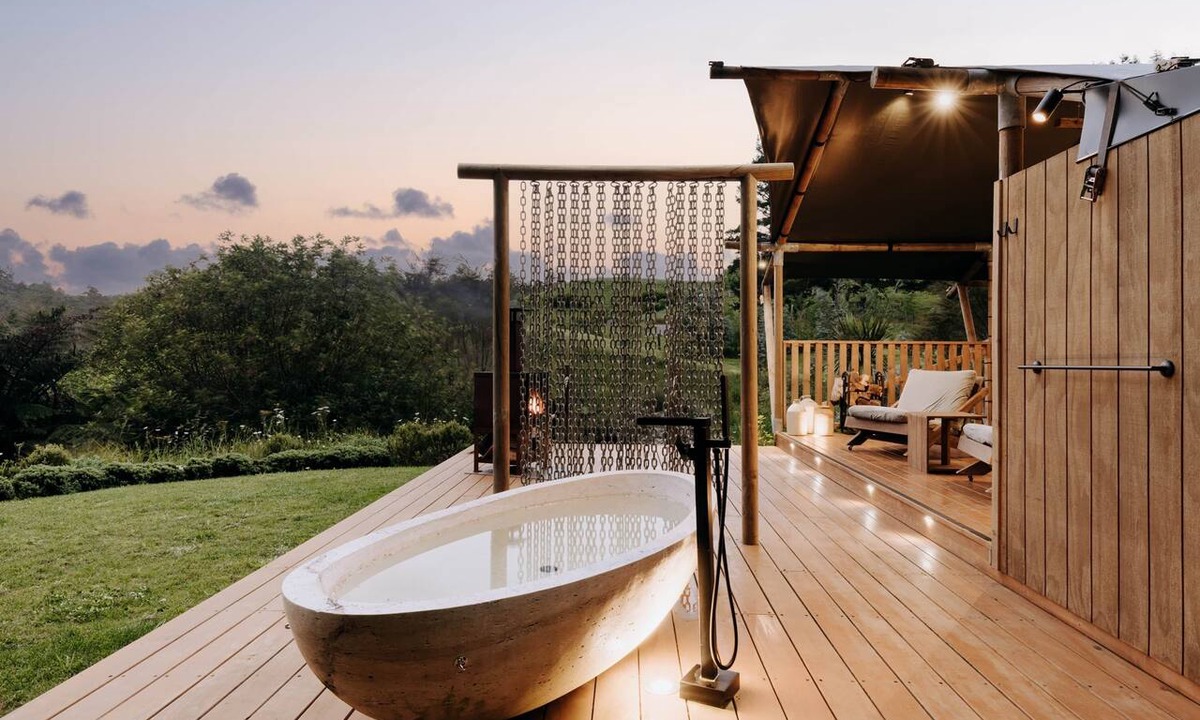 Whakamarama RV Rental | Jungle Den Experience the ultimate retreat in a luxury tent