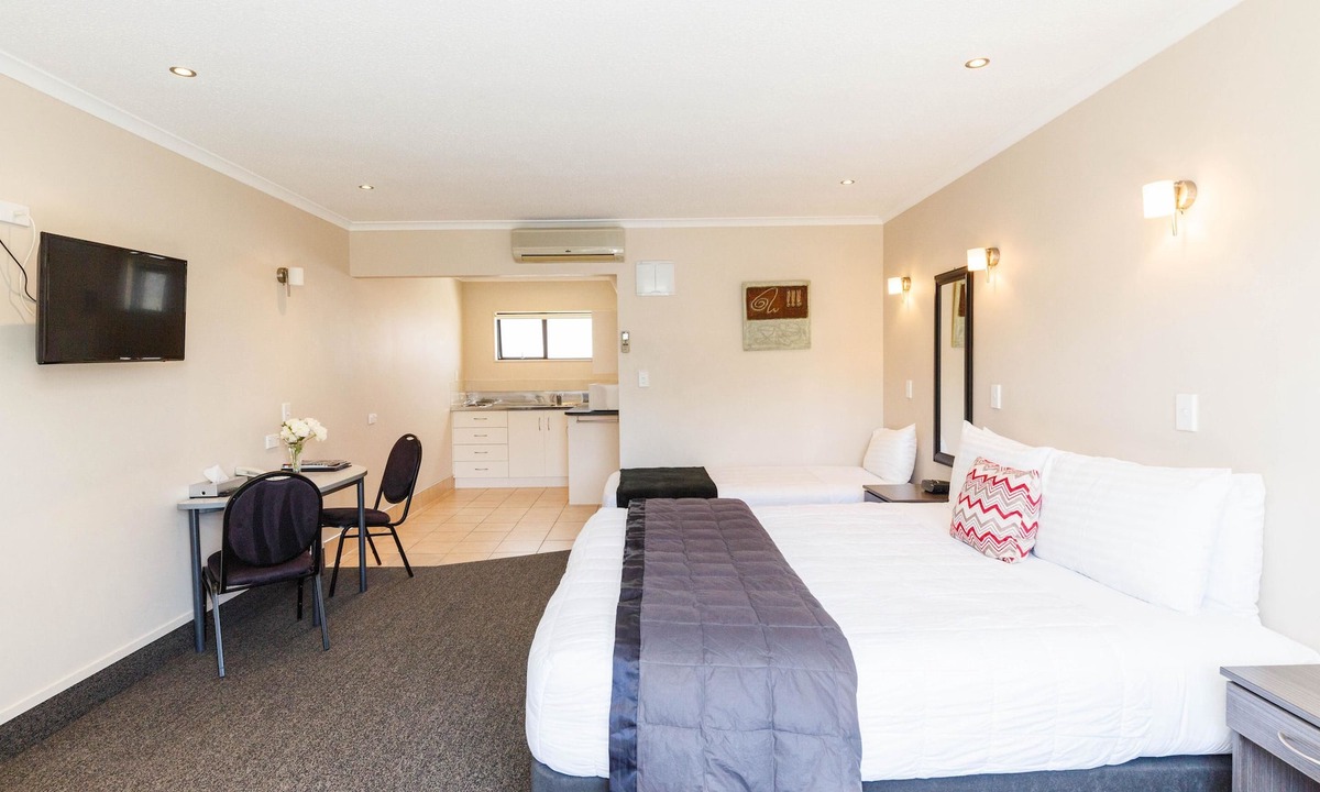Palmerston North Hotel | Kauri Court Motel and Apartments
