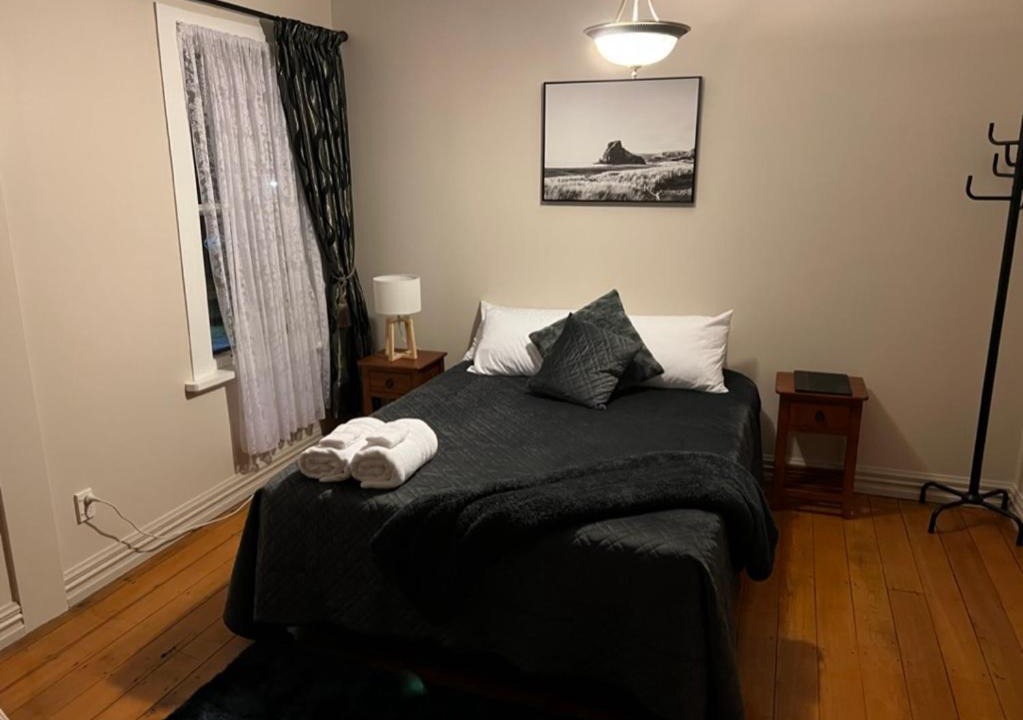 Kohatu Bed & Breakfast | Kohatu Flat Rock Cafe, Bar and B&B