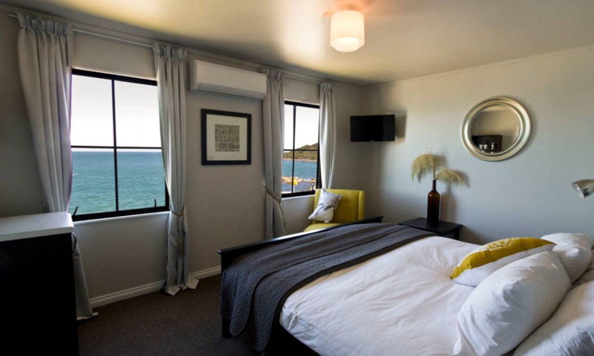 Bluff Bed & Breakfast | Lands End Boutique Hotel