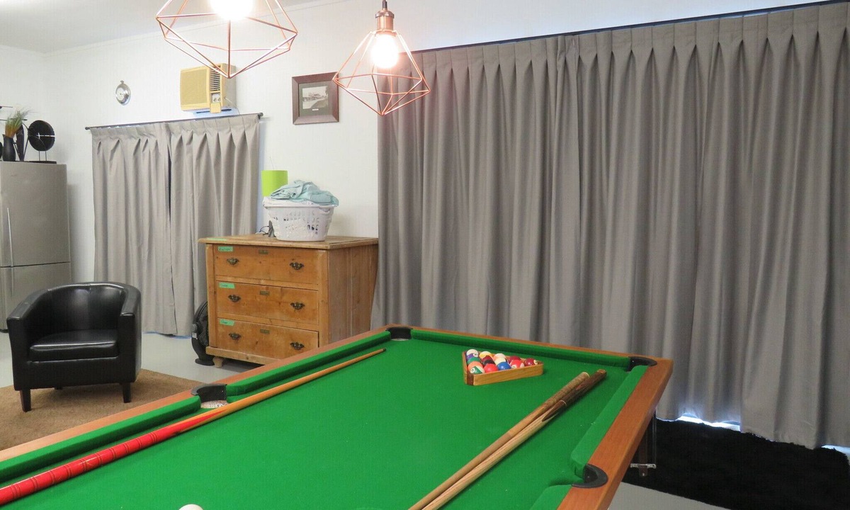 Coromandel Cabin | Large family/Group accommodation ,Games room Boat parking, 1 minute from town