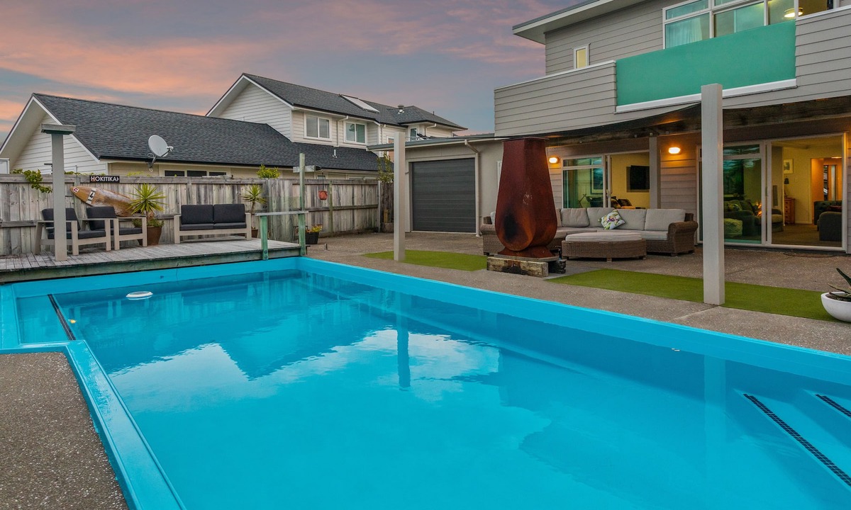 Ohope House | Location Location Location This ticks all boxes Sun, surf plus landscapped pool!