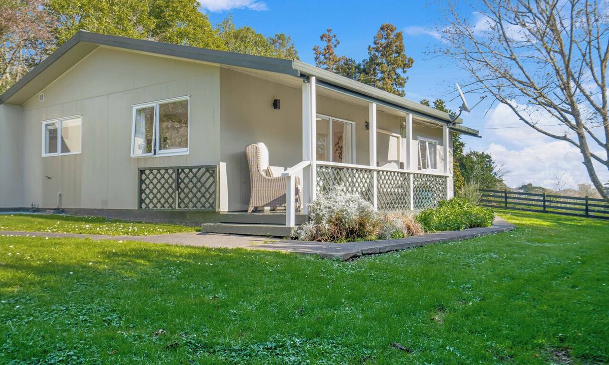Ramarama Cottage | Luxe Country Escape
