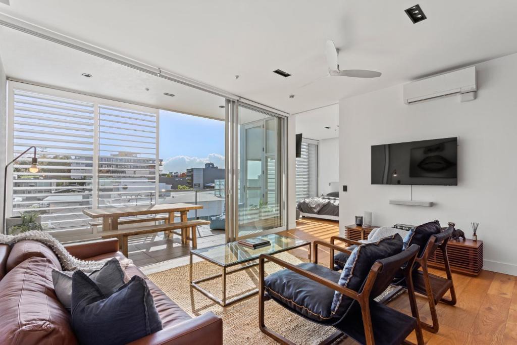 Freemans Bay Apartment | Luxury 2 bed2bath penthouse Free secure carpark