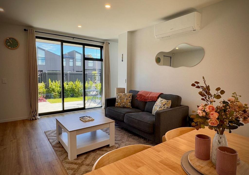 Saint Albans House | Luxury 2Bed2Bath Standalone Home With Parking