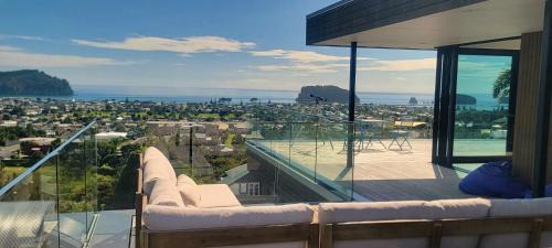 Whangamata House | Luxury Coastal Villa Whangamata Panoramic Ocean Views