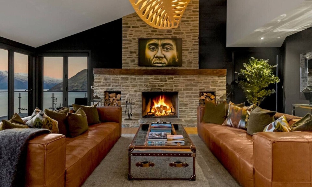 Fernhill House | Matakauri House Queenstown by MajorDomo | Elevated Aspen Grove Villa with Lake Wakatipu & Remarkables Views, Spa & Outdoor Fireplace