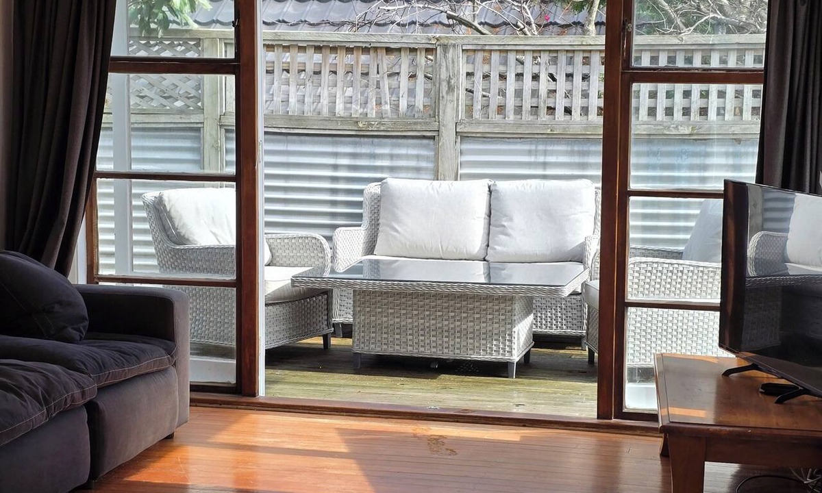 Paraparaumu Beach House | Middleton Near The Beach