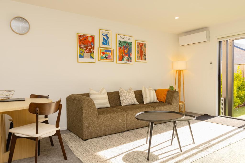 Riccarton House | Modern 2 bedroom by Hagley Park
