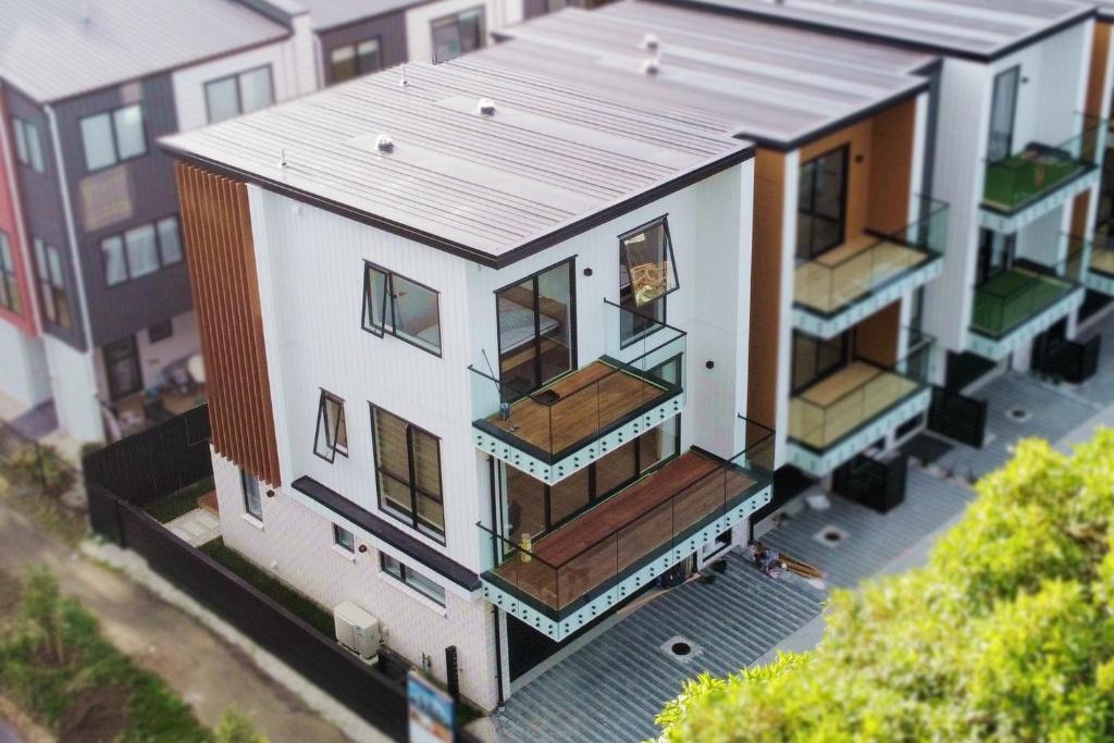 Saint Johns Apartment | Modern 4BR park-view home in St Johns