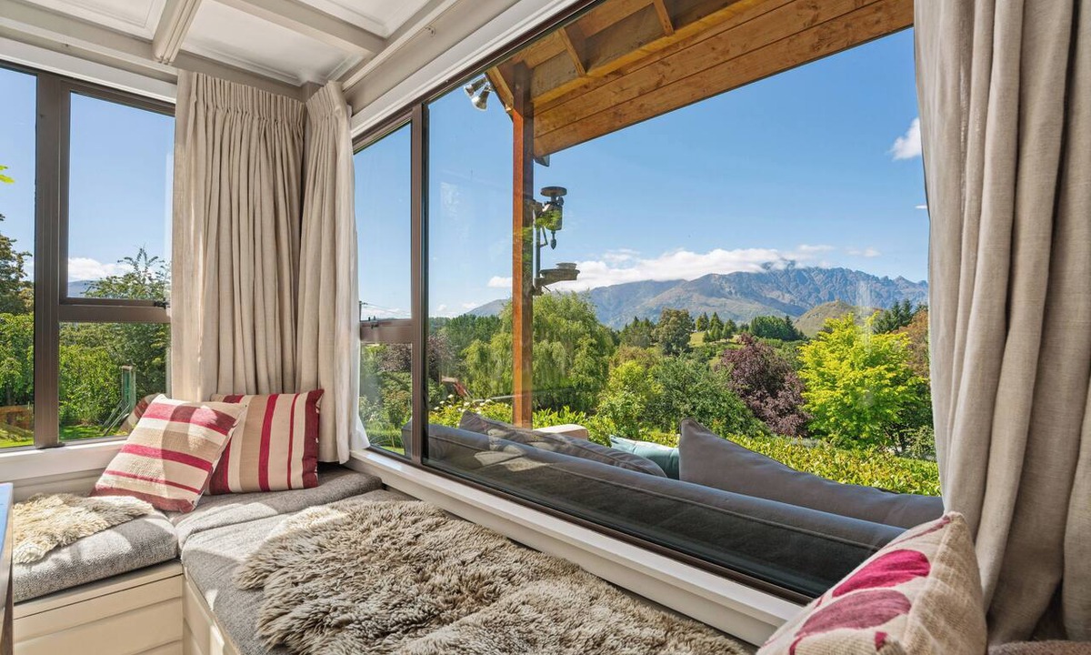 Dalefield House | Mountain View Lodge