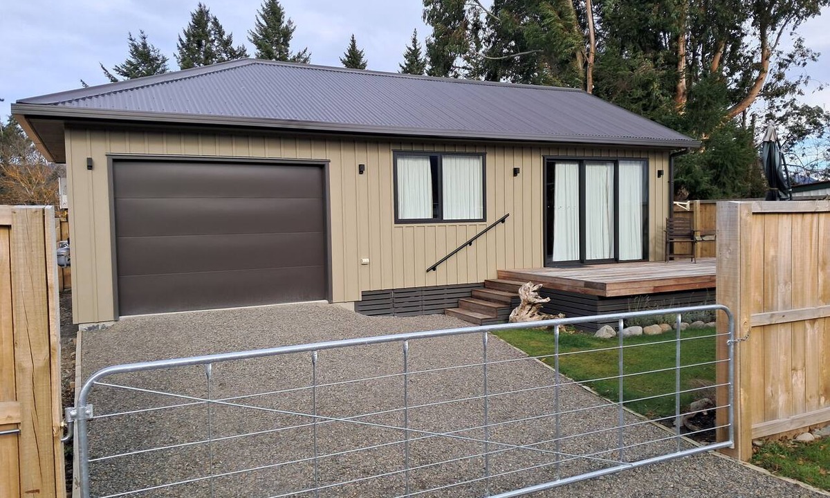 Hanmer Springs Apartment | Mountain Views & Dog friendly Guesthouse