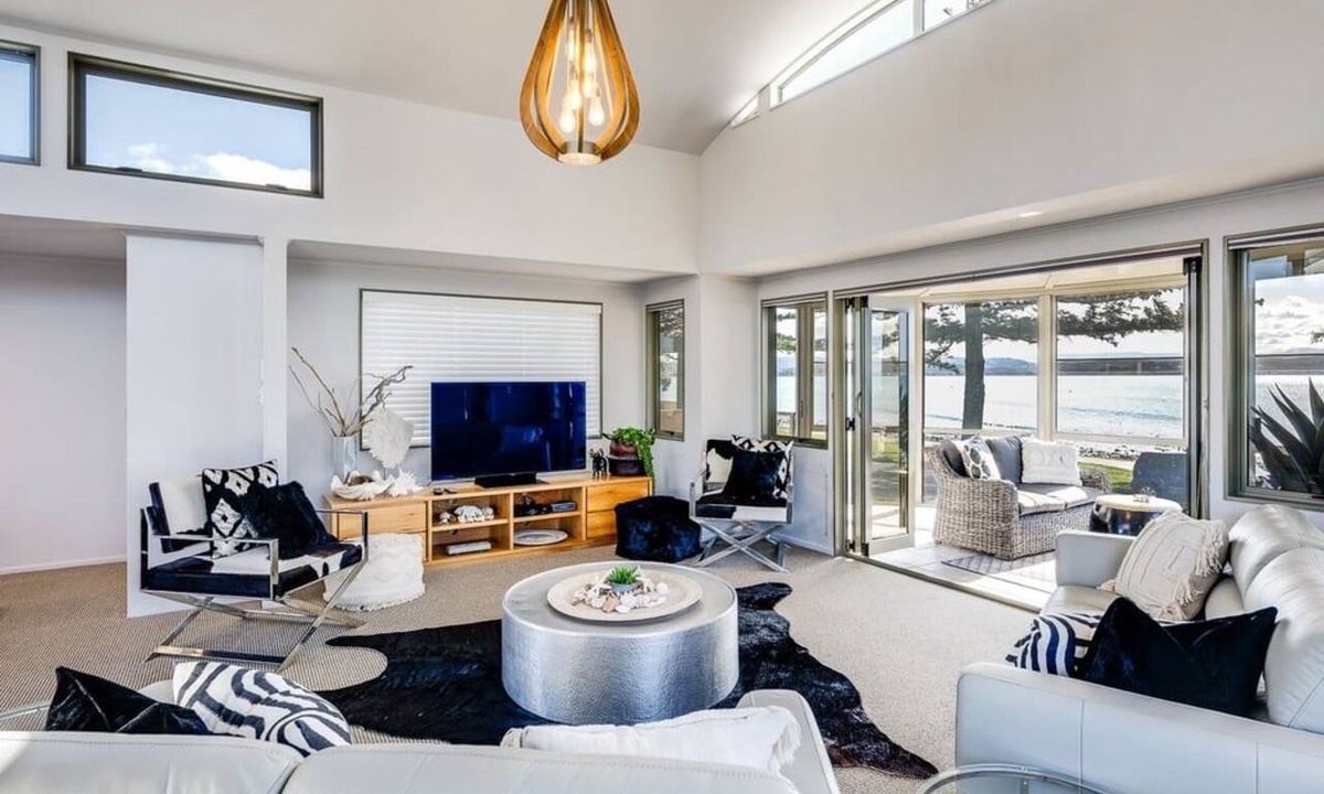 Ahuriri House | Napier Sea Views | Hawke's Bay