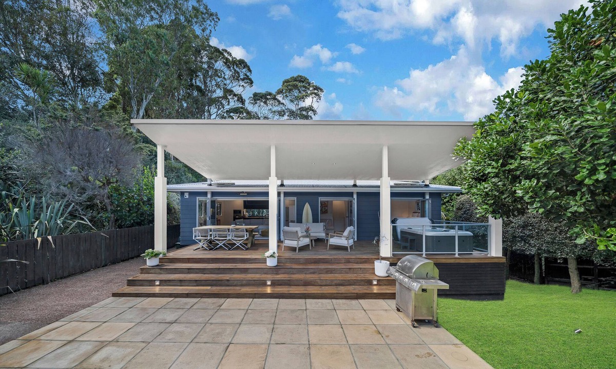 Narrow Neck House | Narrowneck Escape by Bespoke Stays