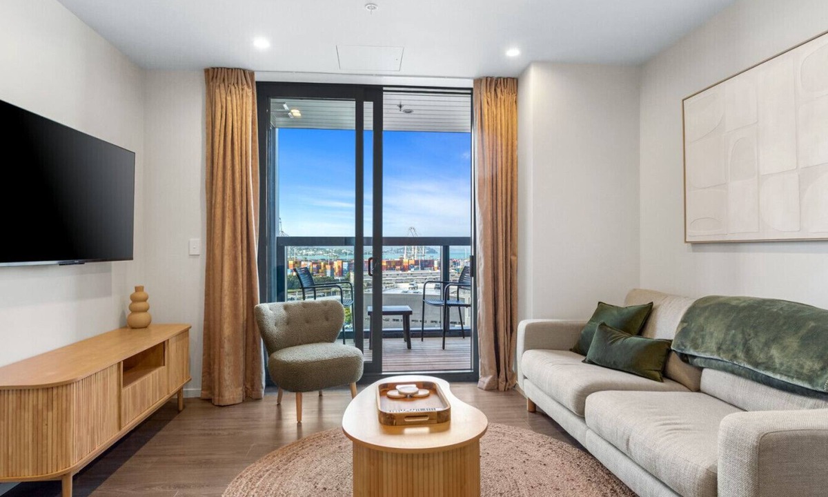 Parnell Apartment | Neat and Central Parnell 2-Bed Gym Free Parking