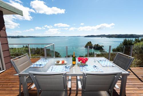 Russell House | Nelson's Lookout - Russell Holiday Home