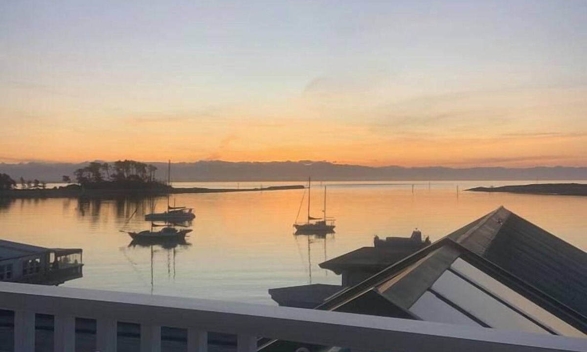 Stepneyville Apartment | Nelson Waterfront | Stunning Harbour Views | 2BR