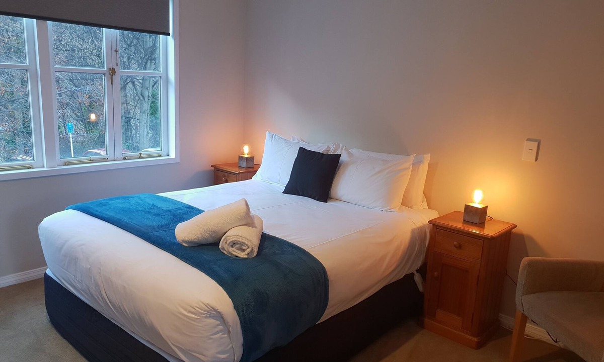 Arrowtown Hotel | New Orleans Hotel