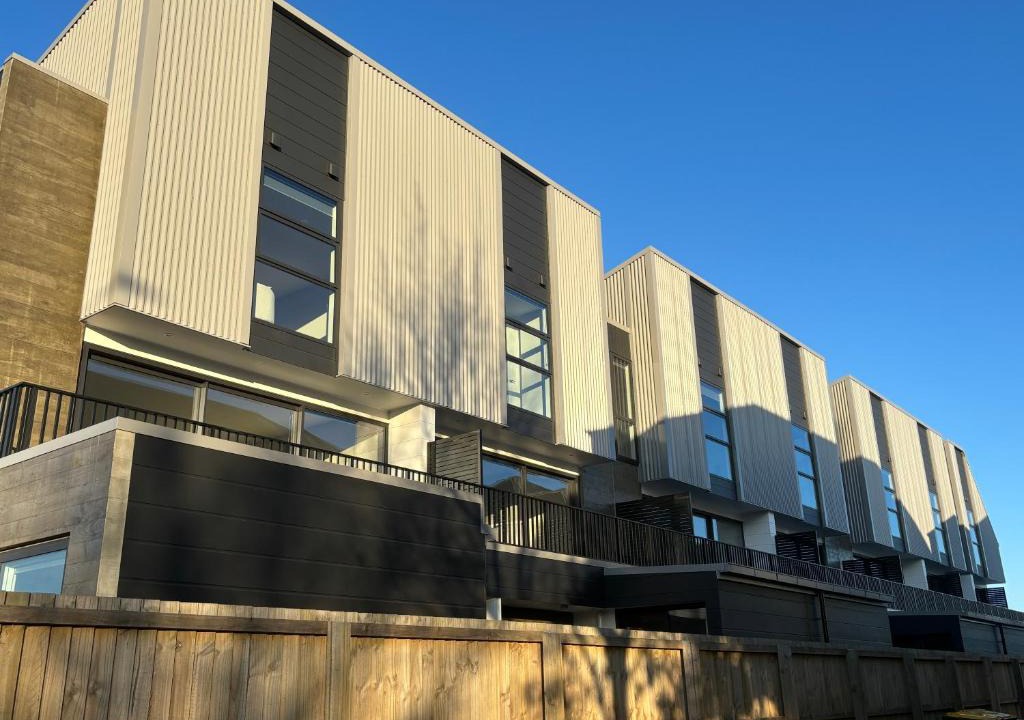 Christchurch City Centre Apartment | Newly Built 3 Bedroom Townhouse - Your Base to Explore the CBD