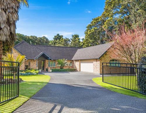Glenbervie House | NZ Country 999 Nature Holiday Home