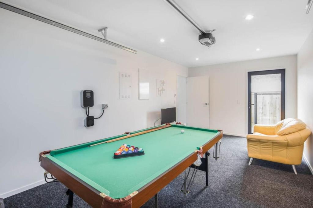 Trentham House | Oliver Oasis Wellington 2BR Retreat