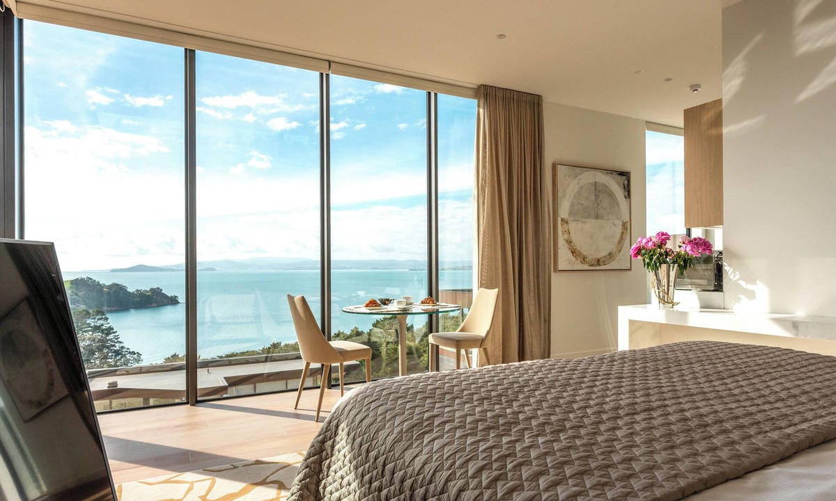 Waiheke Island Cabin | Omana