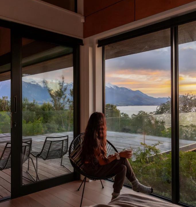 Kaikoura House | On The Edge, Luxury - KK43111