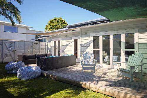 Oneroa House | Oneroa Village, in Waiheke Centre - Be My Guest