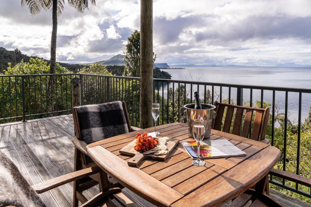 Pukawa Apartment | Oreti Collection - By Vacations in Paradise
